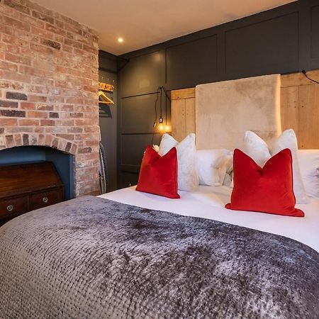 The Walled Garden At Cheshire Boutique Bathhouse Nantwich Bagian luar foto