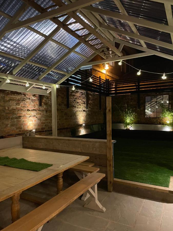 The Walled Garden At Cheshire Boutique Bathhouse Nantwich Bagian luar foto