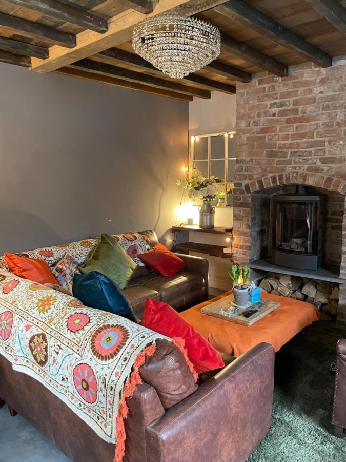The Walled Garden At Cheshire Boutique Bathhouse Nantwich Bagian luar foto