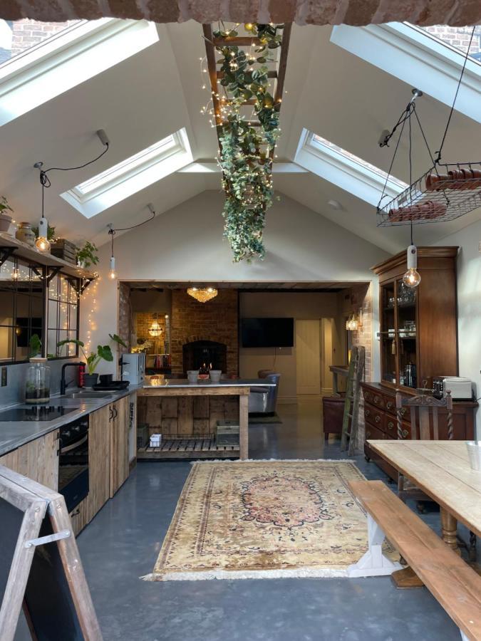 The Walled Garden At Cheshire Boutique Bathhouse Nantwich Bagian luar foto