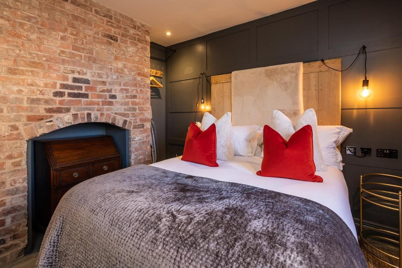The Walled Garden At Cheshire Boutique Bathhouse Nantwich Bagian luar foto