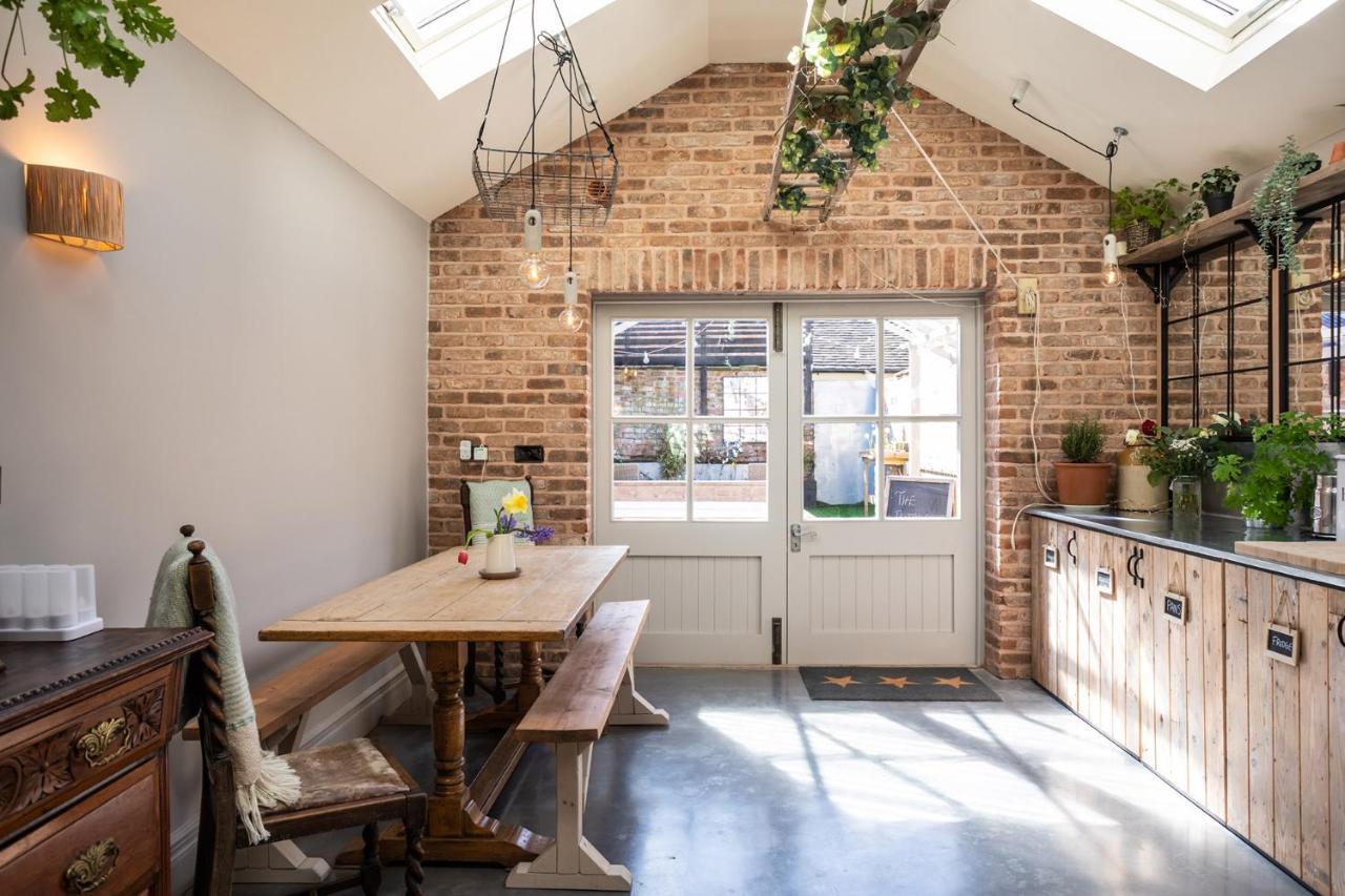 The Walled Garden At Cheshire Boutique Bathhouse Nantwich Bagian luar foto