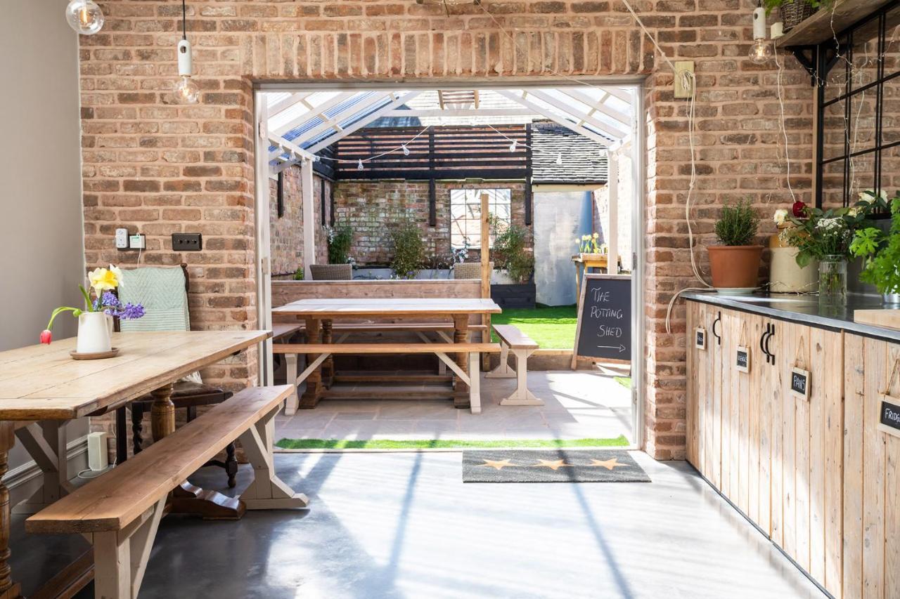 The Walled Garden At Cheshire Boutique Bathhouse Nantwich Bagian luar foto
