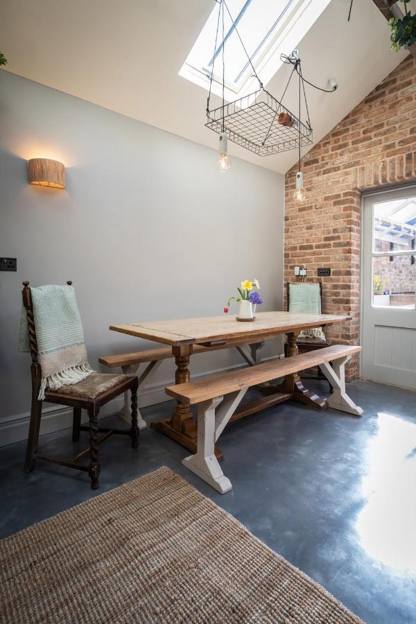 The Walled Garden At Cheshire Boutique Bathhouse Nantwich Bagian luar foto